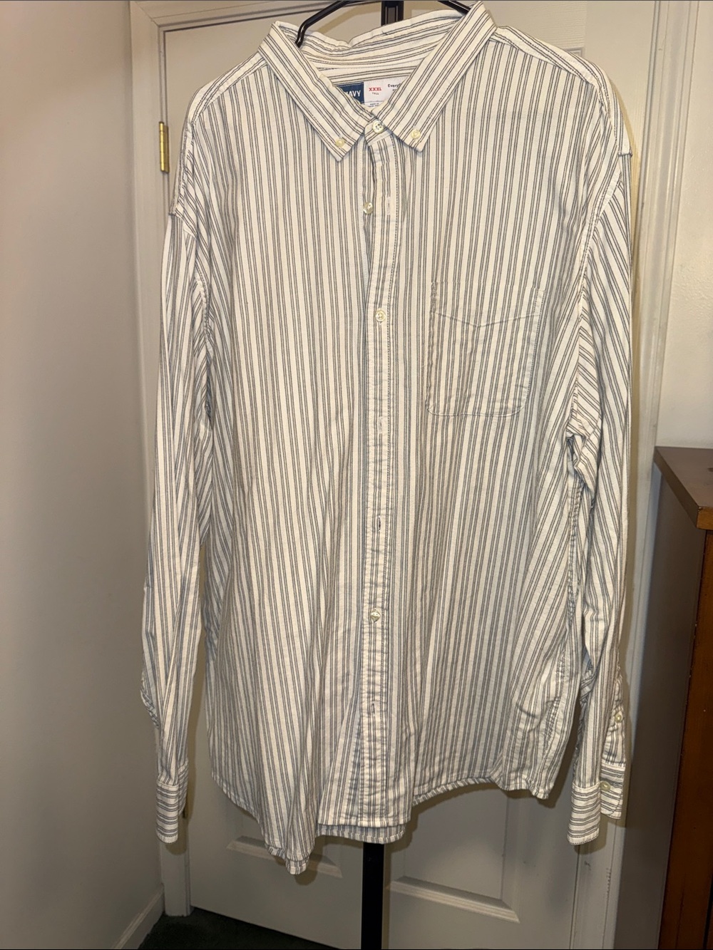 Old Navy Men's 3XLT White Button-Down Shirt with Gray Stripes
